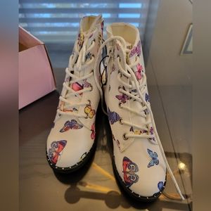 POP ChicPea Butterfly Booties s:1